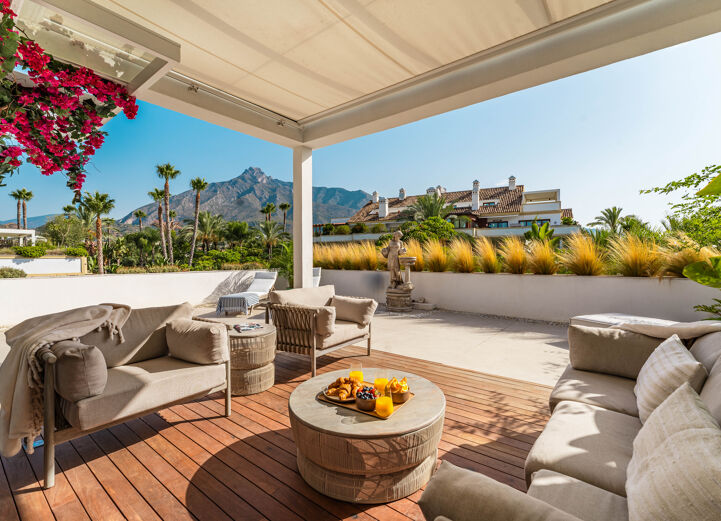 Penthouse Estelle