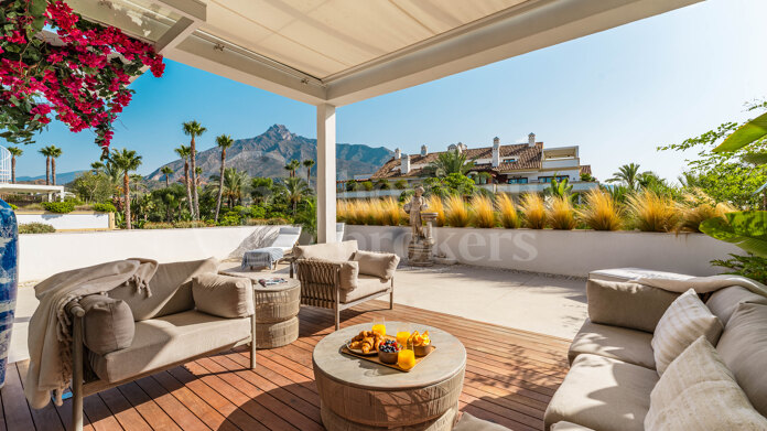 Penthouse Estelle - Beautiful Fully Renovated Duplex in Marbella Golden Mile