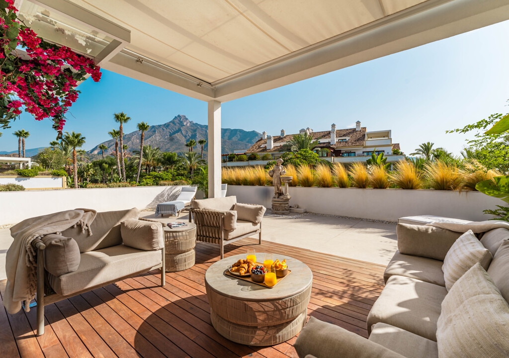 Penthouse Estelle