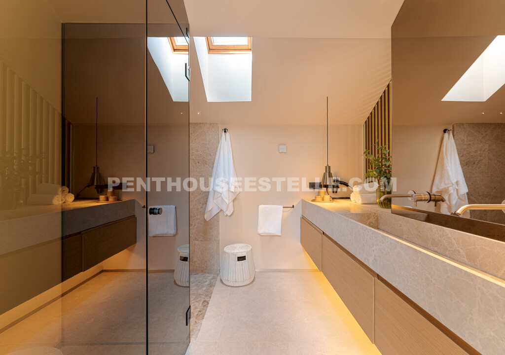 Penthouse Estelle