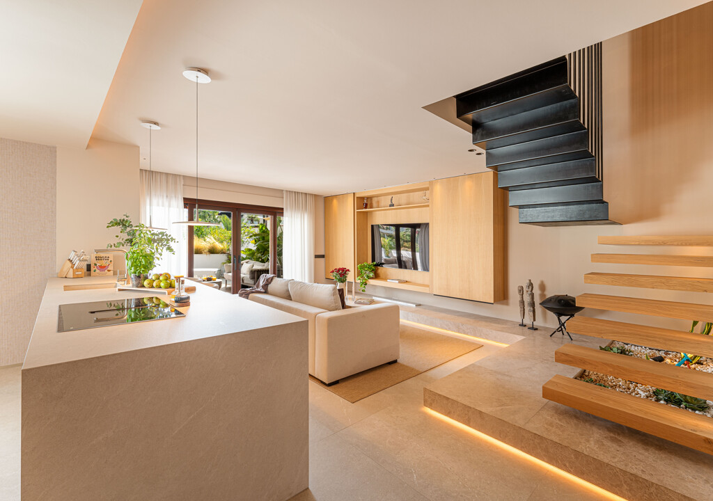Penthouse Estelle