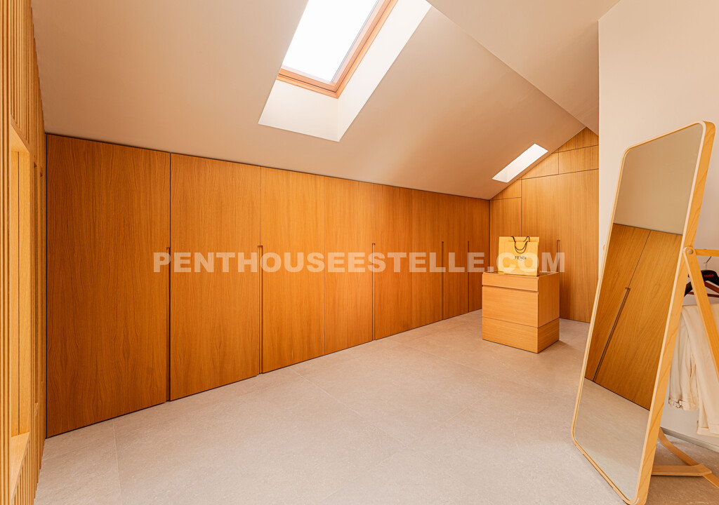 Penthouse Estelle