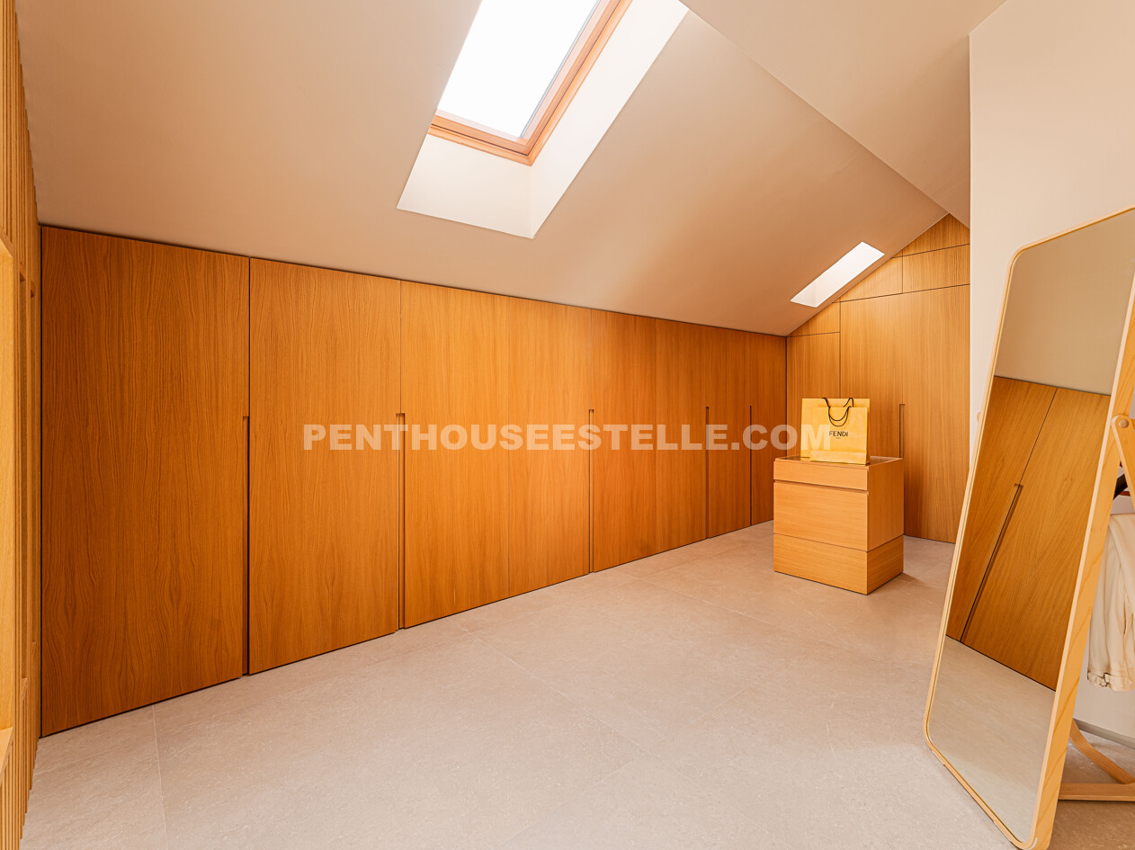 Penthouse Estelle
