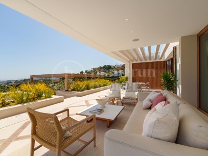 Villa Cina - Elegant 5-Bedroom Designer Villa with Panoramic Sea Views