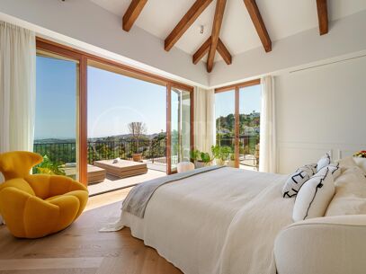 Villa Cina - Elegant Designer Villa med 5 Sovrum och Panoramautsikt över Havet