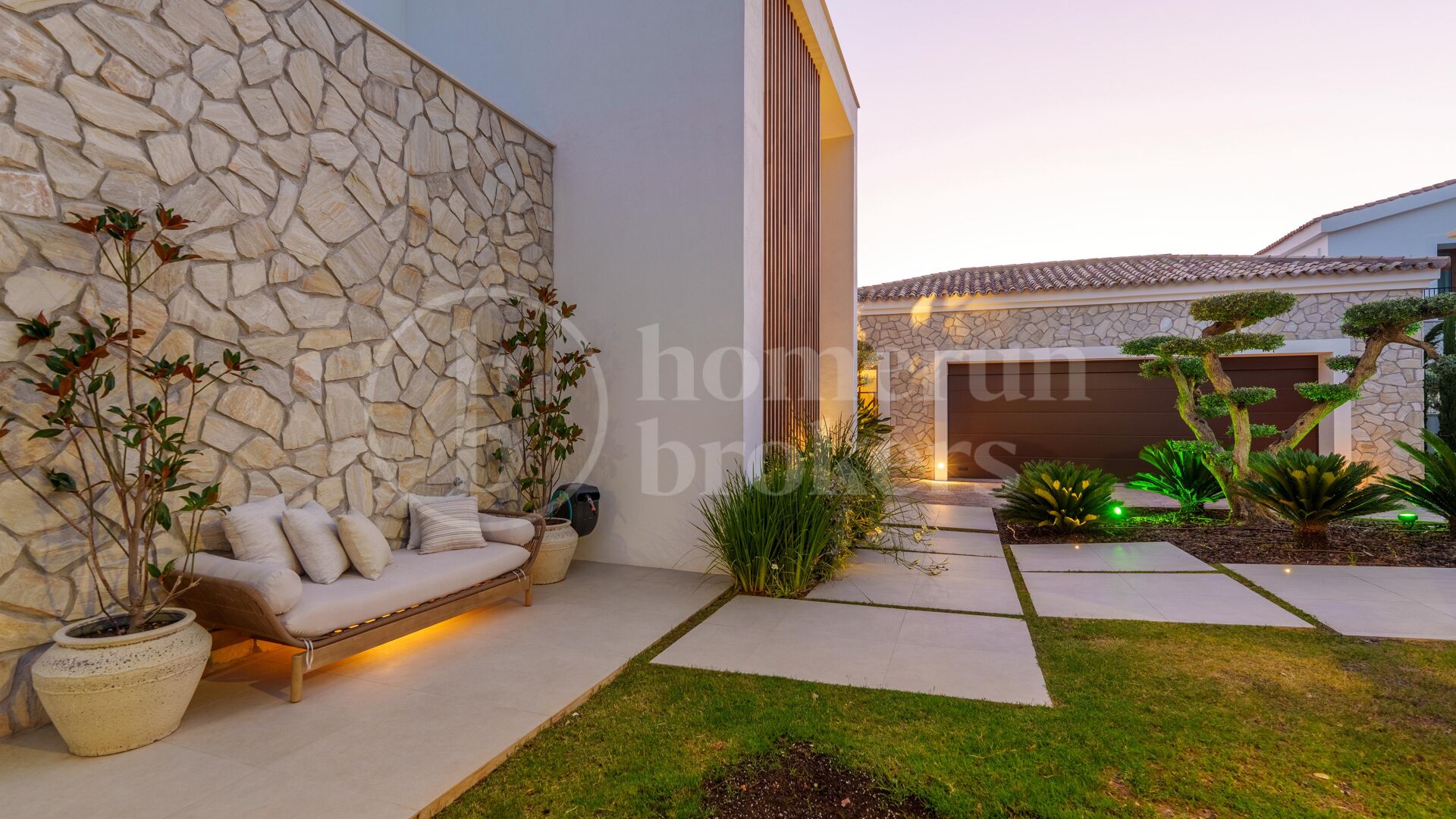 Villa Cina - Elegant Designer Villa med 5 Sovrum och Panoramautsikt över Havet