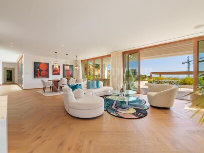 Villa Cina - Elegant 5-Bedroom Designer Villa with Panoramic Sea Views