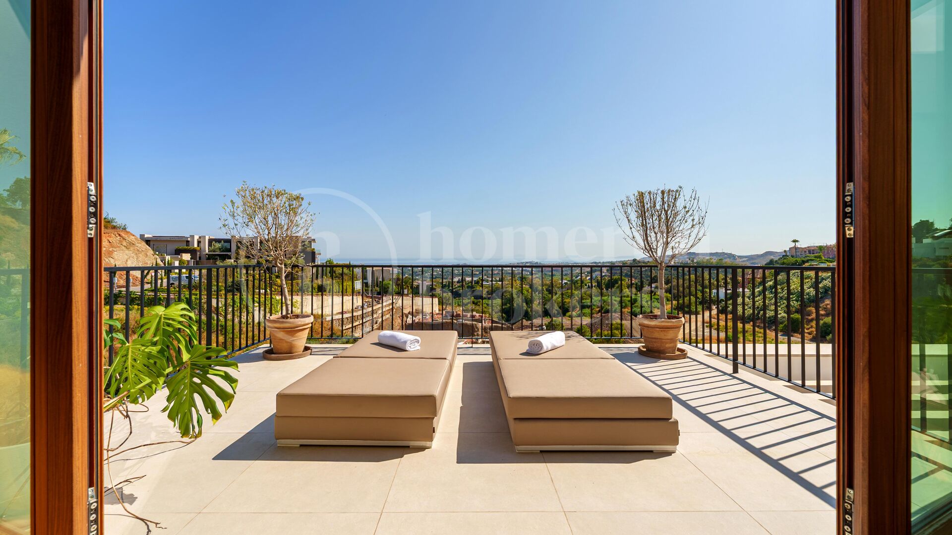Villa Cina - Elegant Designer Villa med 5 Sovrum och Panoramautsikt över Havet