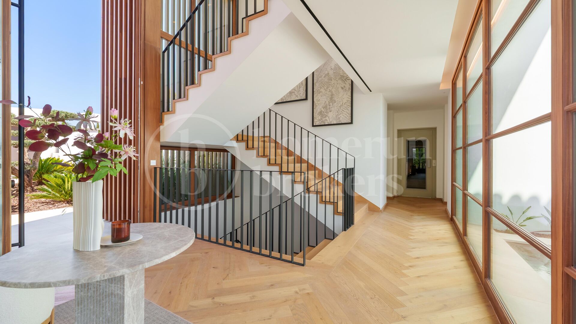 Villa Cina - Elegant Designer Villa med 5 Sovrum och Panoramautsikt över Havet