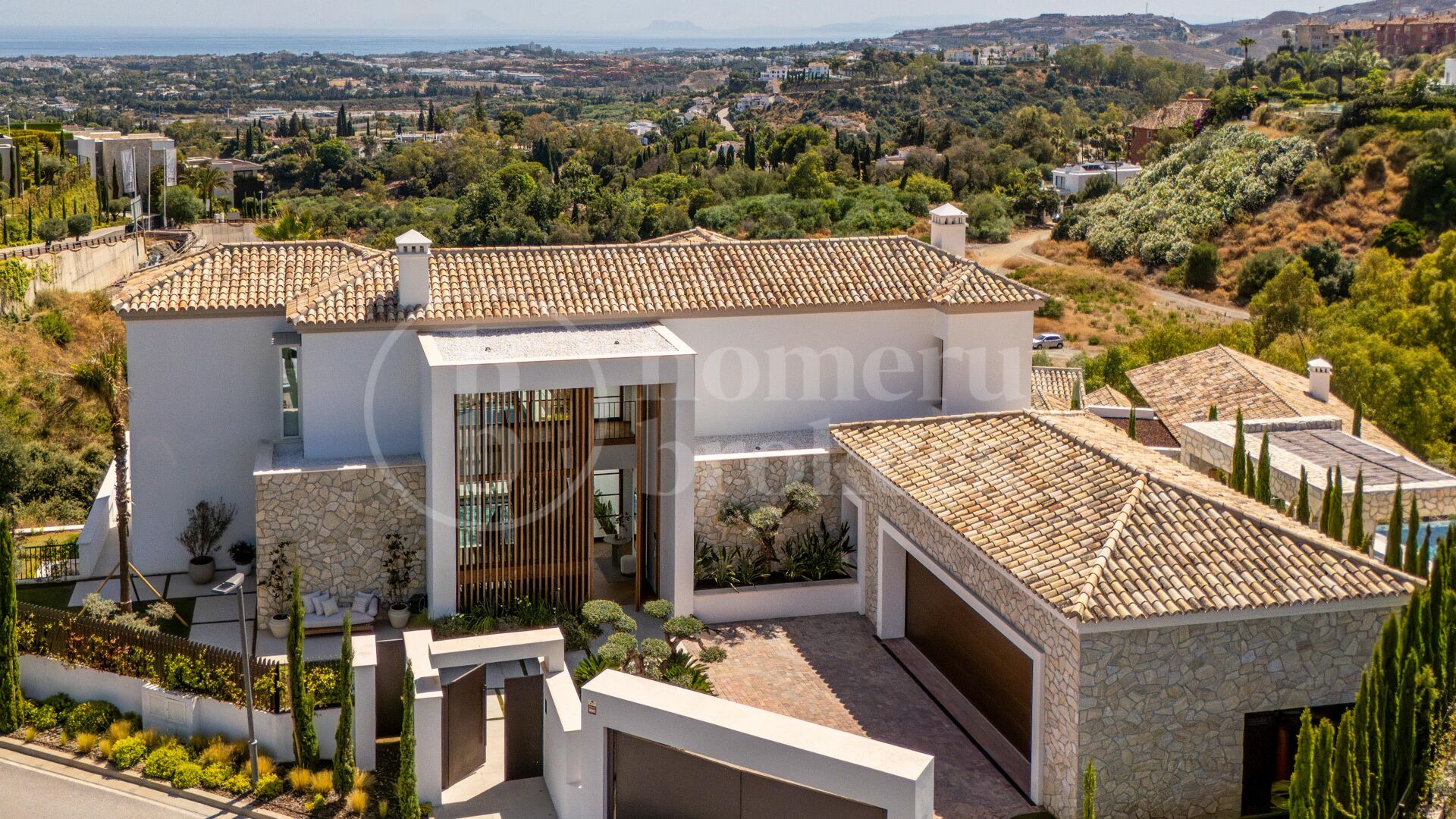 Villa Cina - Elegant Designer Villa med 5 Sovrum och Panoramautsikt över Havet