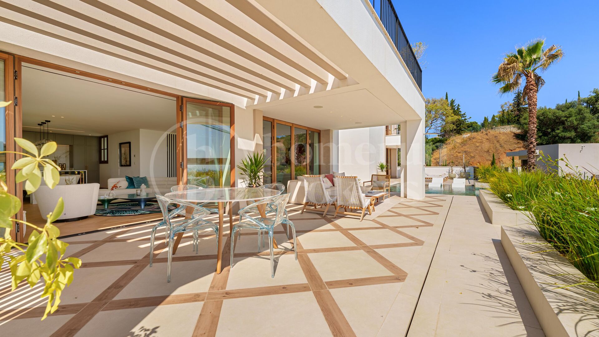 Villa Cina - Elegant Designer Villa med 5 Sovrum och Panoramautsikt över Havet