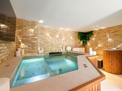 Villa Cina - Elegant 5-Bedroom Designer Villa with Panoramic Sea Views