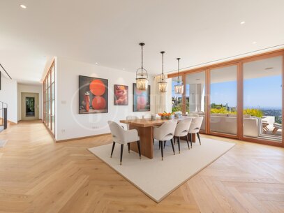 Villa Cina - Elegant 5-Bedroom Designer Villa with Panoramic Sea Views