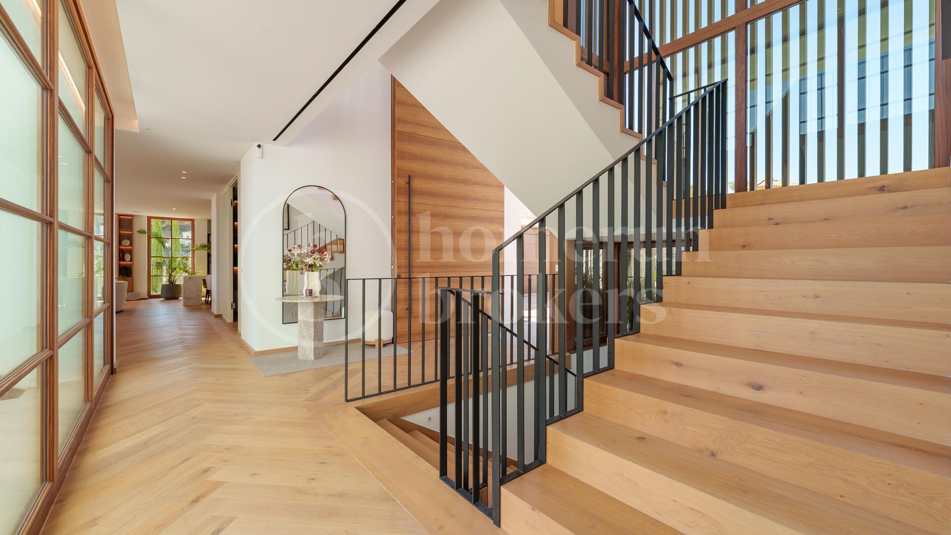 Villa Cina - Elegant Designer Villa med 5 Sovrum och Panoramautsikt över Havet