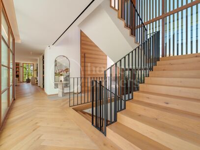 Villa Cina - Elegant Designer Villa med 5 Sovrum och Panoramautsikt över Havet