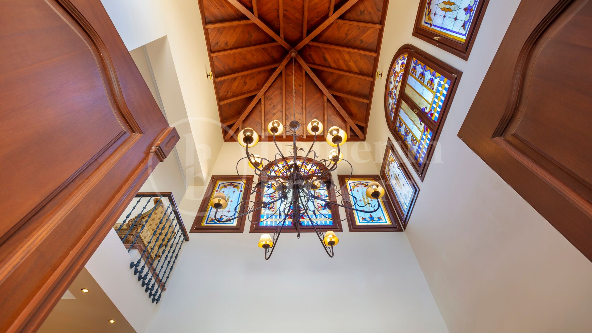 Villa Lavinia – Elegant 8 Bedroom Villa in La Zagaleta