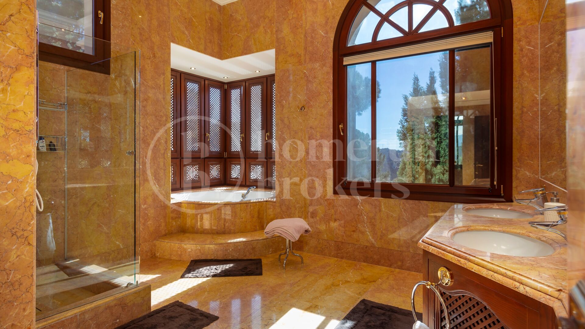 Villa Lavinia – Elegant 8 Bedroom Villa in La Zagaleta