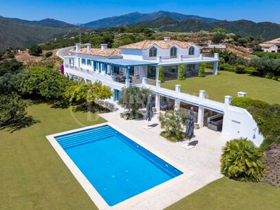 Villa Helena – 5-sovrums Egendom med Havsutsikt i Monte Mayor