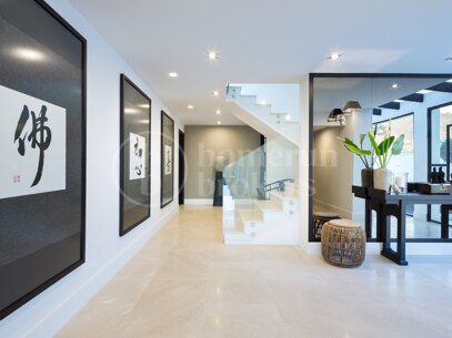 Villa Alaya - Recently Renovated Frontline Golf Villa in Nueva Andalucia