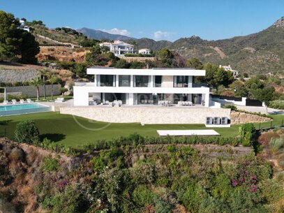 Villa Nerede - Contemporary Villa with Sea Views in Monte Mayor