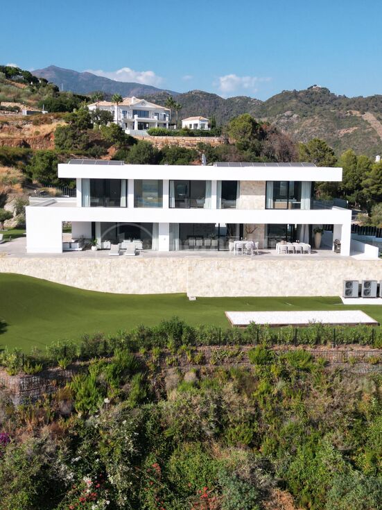 Villa Nerede - Modern villa med havsutsikt i Monte Mayor