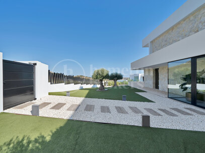 Villa Nerede - Contemporary Villa with Sea Views in Monte Mayor