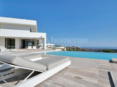 Villa Nerede - Modern villa med havsutsikt i Monte Mayor