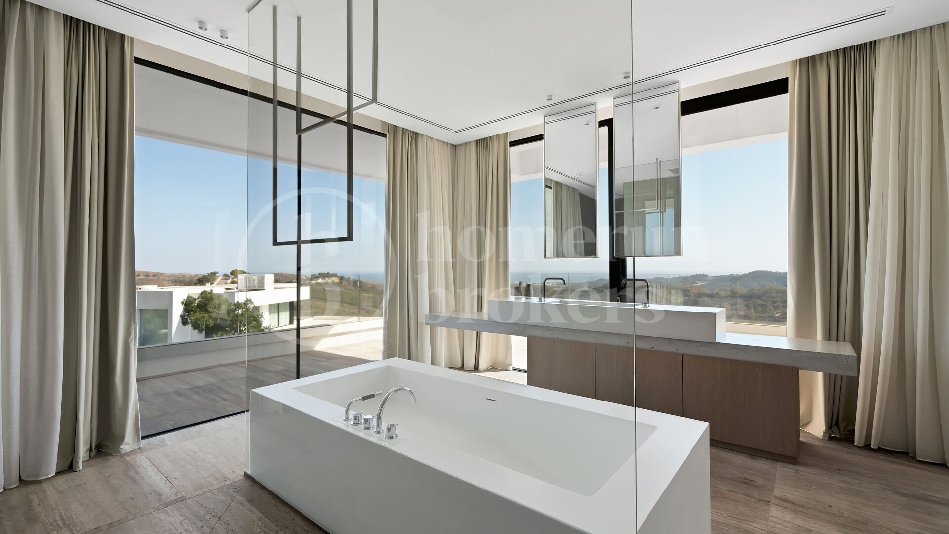 Villa Nerede - Modern villa med havsutsikt i Monte Mayor