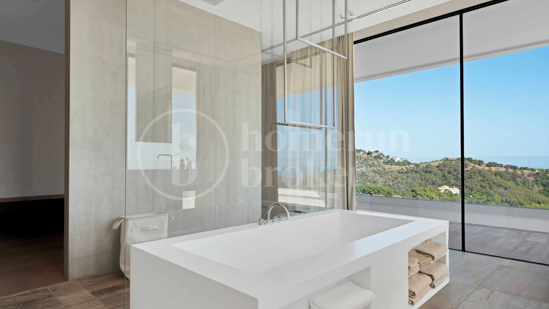 Villa Nerede - Modern villa med havsutsikt i Monte Mayor