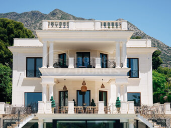 Villa Isolde - Tidlös elegans och medelhavsutsikt i Sierra Blanca