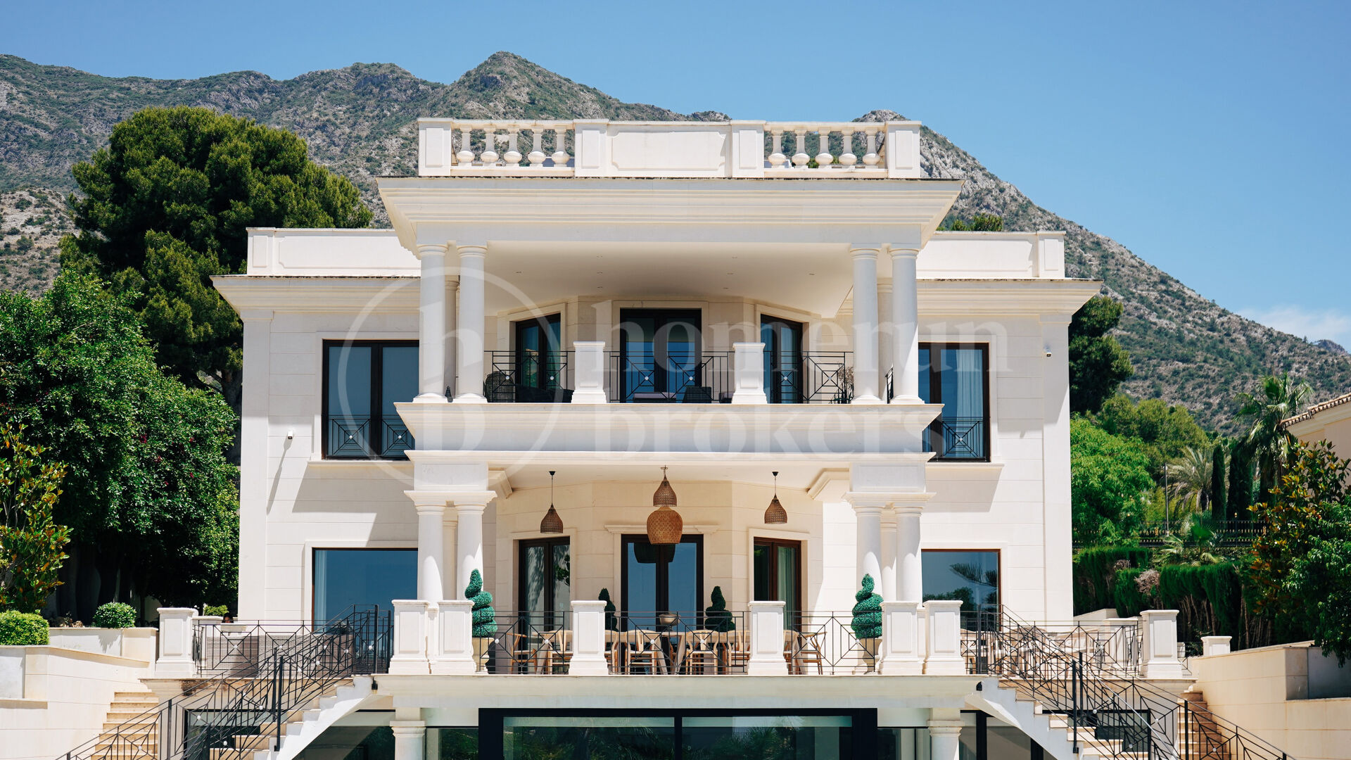 Villa Isolde - Tidlös elegans och medelhavsutsikt i Sierra Blanca