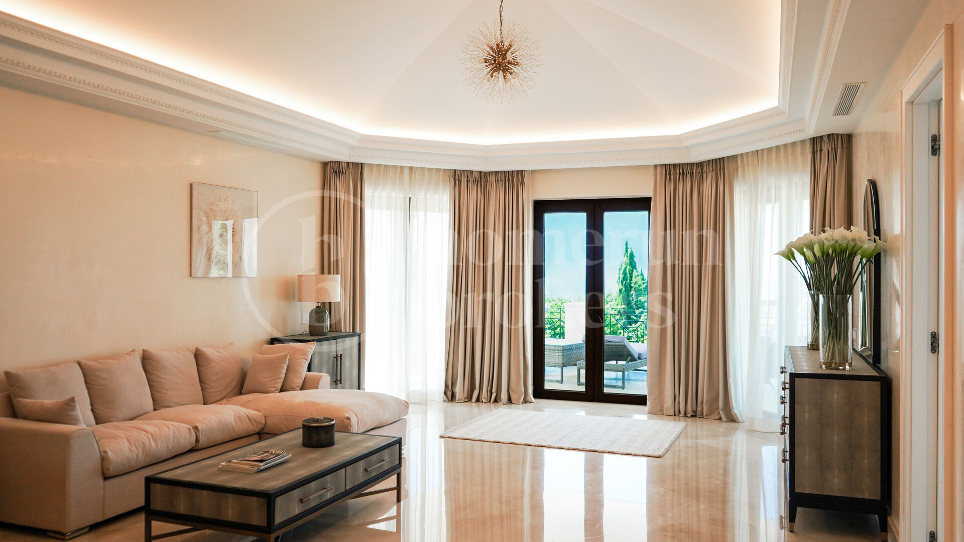 Villa Isolde - Tidlös elegans och medelhavsutsikt i Sierra Blanca