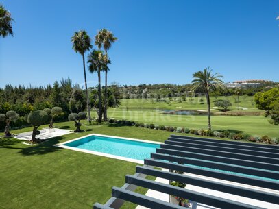 Villa Solstice - Spektakulär Golfvilla till Salu i Nueva Andalucía