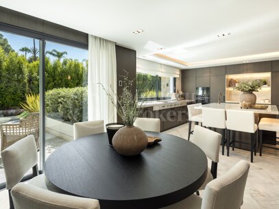 Villa Solstice - Spektakulär Golfvilla till Salu i Nueva Andalucía