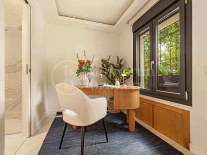Townhouse Marbellamar - Elegantly Renovated Coastal Home on Marbella’s Golden Mile