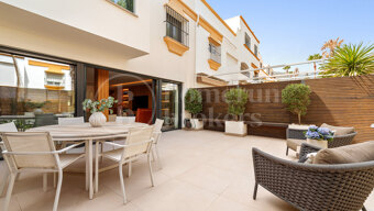 Townhouse Marbellamar - Elegantly Renovated Coastal Home on Marbella’s Golden Mile