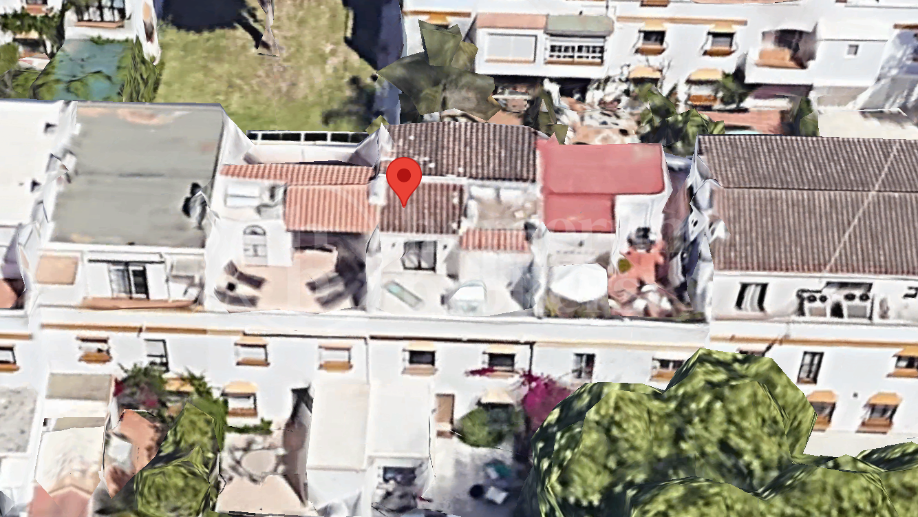 Townhouse Marbellamar - Elegantly Renovated Coastal Home on Marbella’s Golden Mile