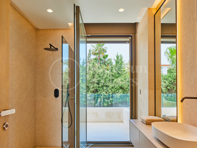 Casa Lux – Modern Villa for Sale in El Olivar, Churriana, Malaga