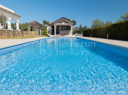 Villa Aire - 5-Bedroom Residence with Panoramic Sea Views in Sotogrande