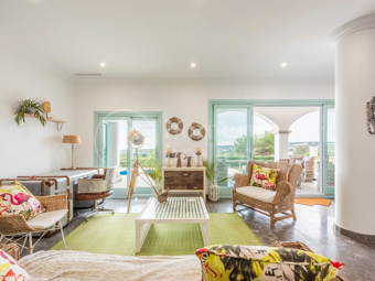 Villa Aire – 5-Sovrumsbostad med Panoramautsikt över Havet i Sotogrande