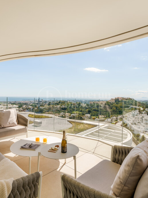 Apartment The View Marbella - Elegant with Panoramic Sea Views in The View.