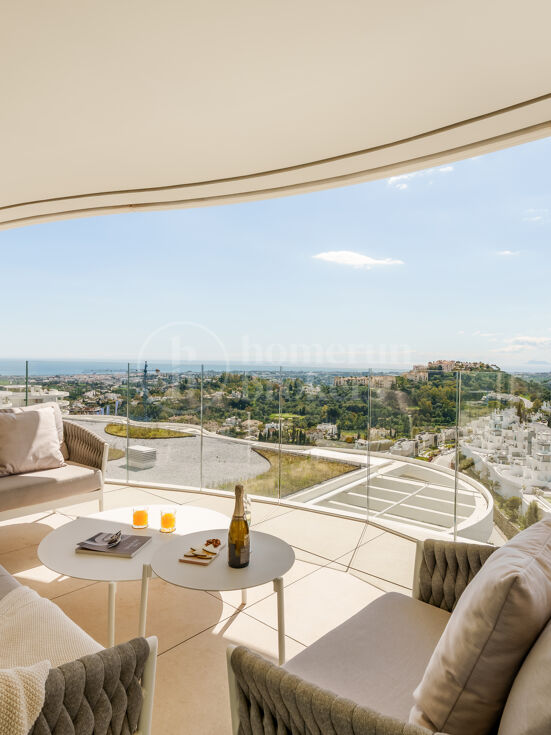 Apartment The View Marbella - Elegant with Panoramic Sea Views in The View.