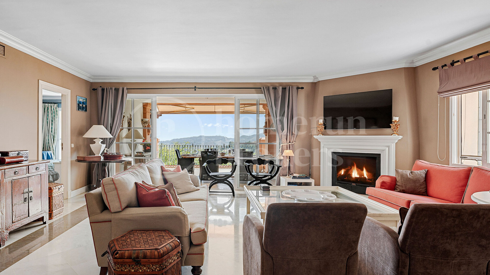 Apartment Falcon View – Elegant Ground Floor Apartment with Panoramic Views in Monte Halcones
