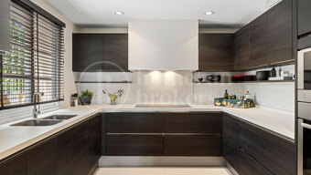Apartment Falcon View – Elegant Ground Floor Apartment with Panoramic Views in Monte Halcones