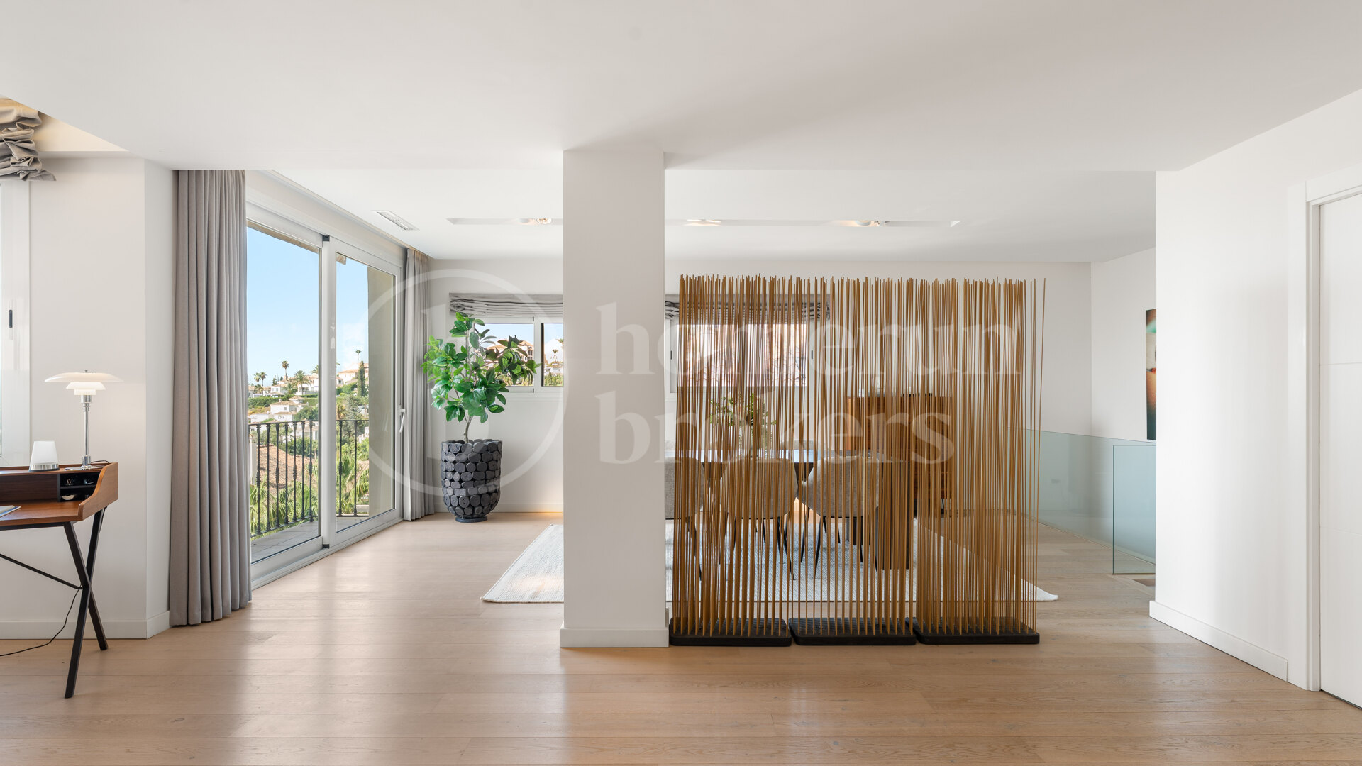 Duplex Solara – Luxury 4-Bedroom Duplex Apartment with Sea Views in Aloha Hill Club