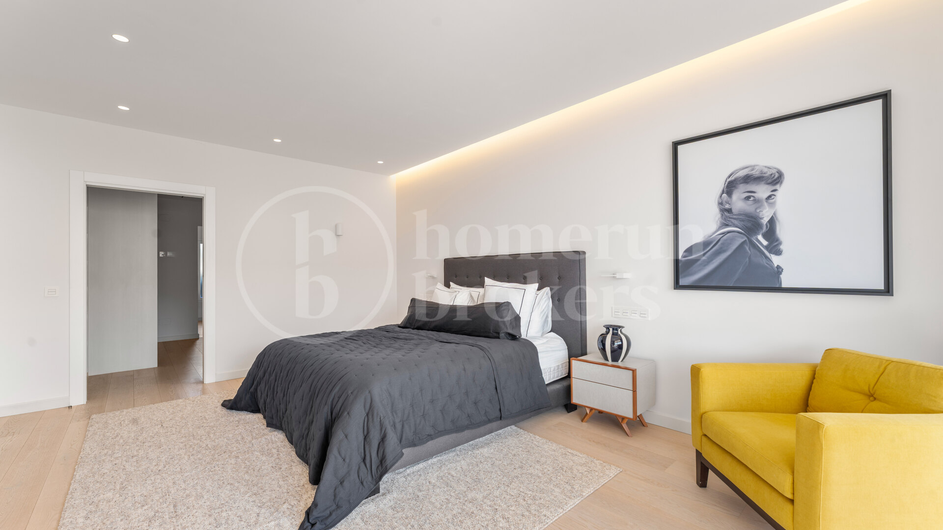 Duplex Solara – Luxury 4-Bedroom Duplex Apartment with Sea Views in Aloha Hill Club