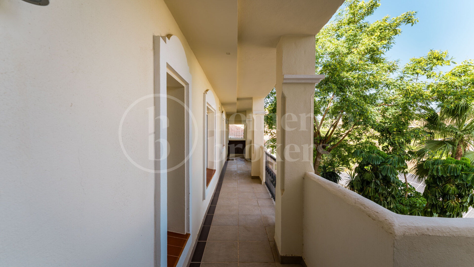 Duplex Solara – Luxury 4-Bedroom Duplex Apartment with Sea Views in Aloha Hill Club