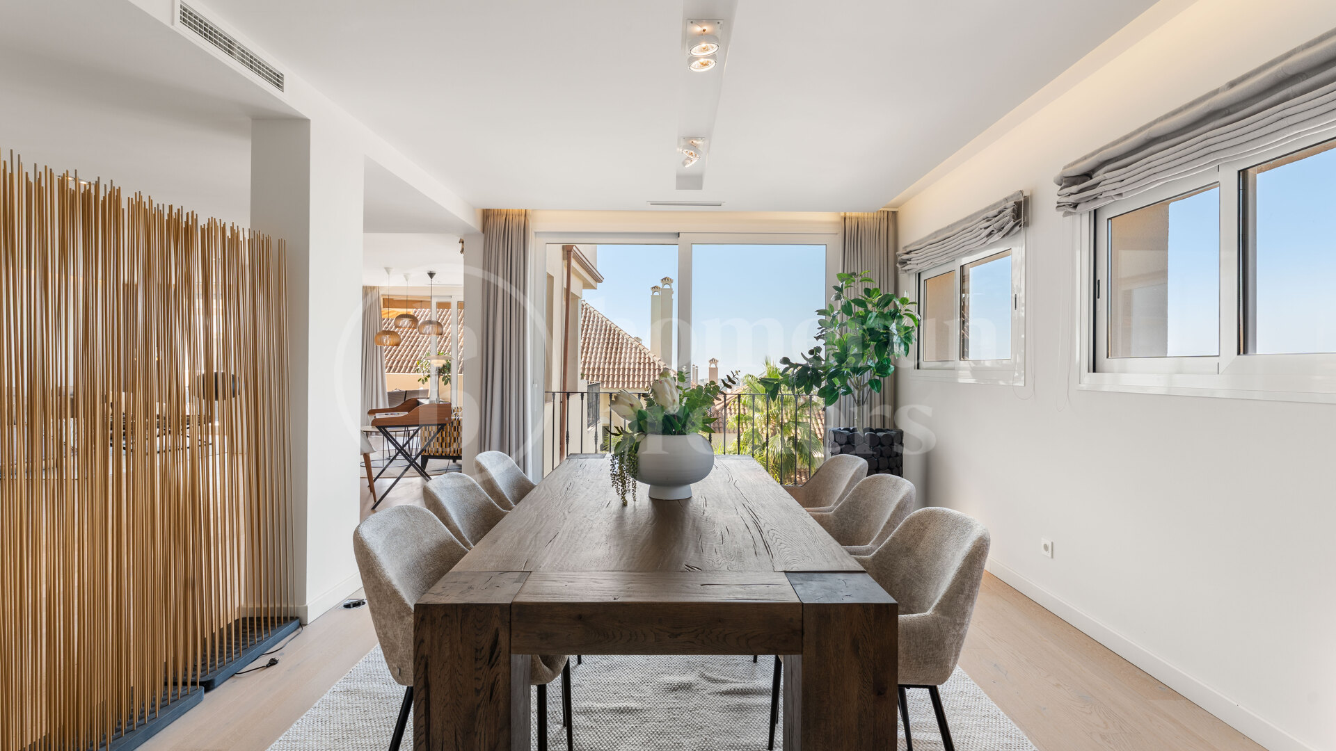 Duplex Solara – Luxury 4-Bedroom Duplex Apartment with Sea Views in Aloha Hill Club