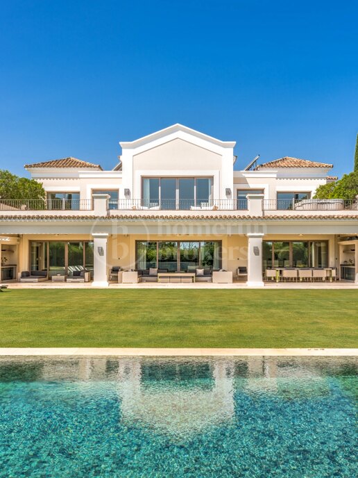 Villa Oasis – Luxury Andalusian-Contemporary Estate in Sotogrande Alto