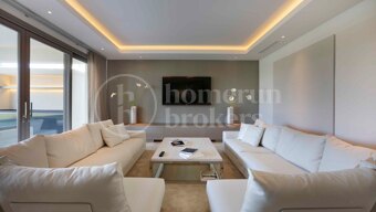 Villa Oasis – Luxury Andalusian-Contemporary Estate in Sotogrande Alto